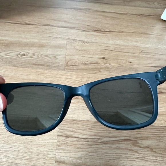 Lululemon Seawheeze Finisher Sunglasses - Picture 7 of 7